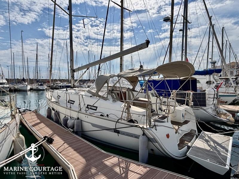 BAVARIA-36-CRUISER-MARINE-COURTAGE-28.2