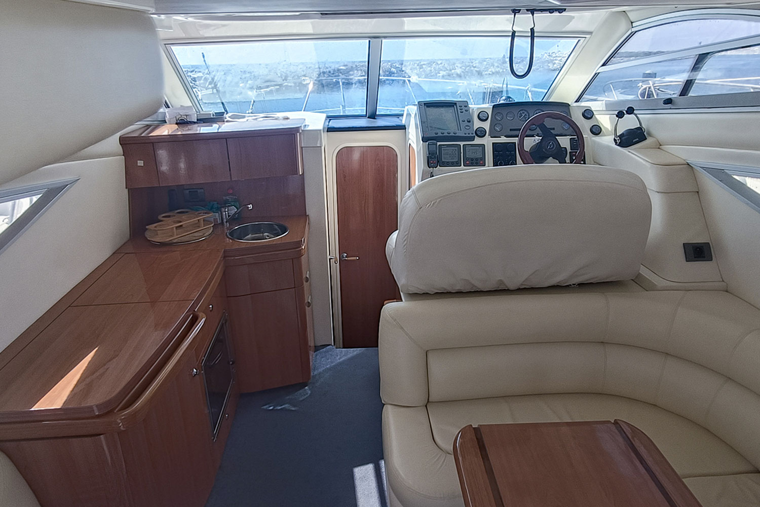 2004-Sealine-F34_112