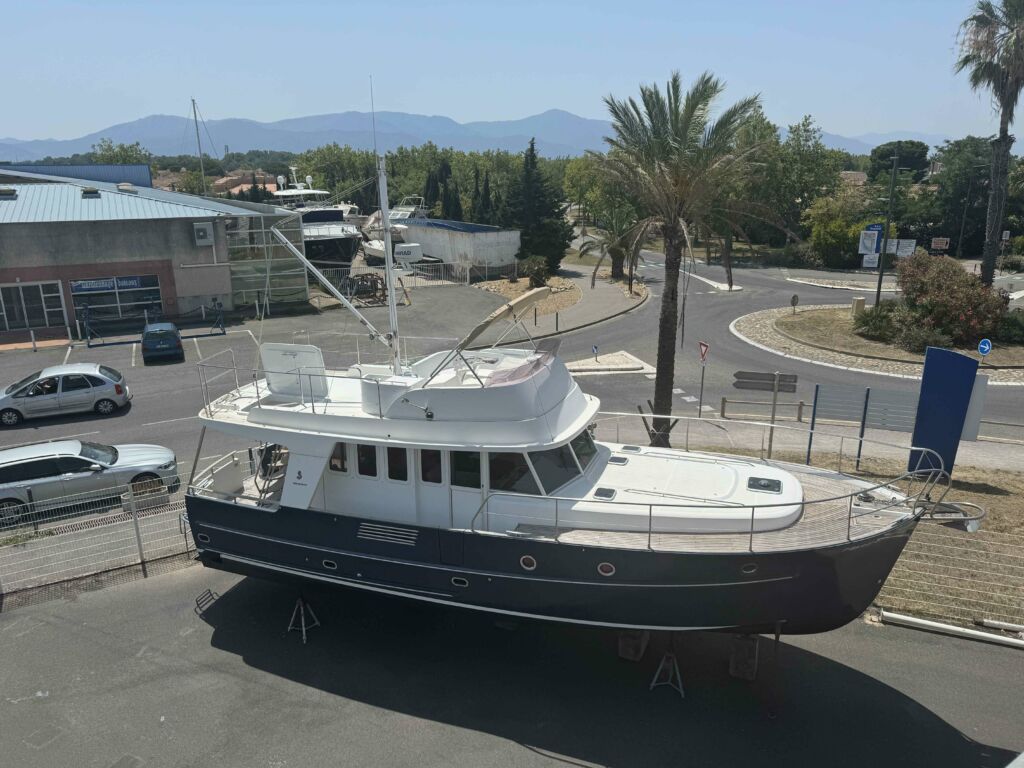 SWIFT-TRAWLER-42