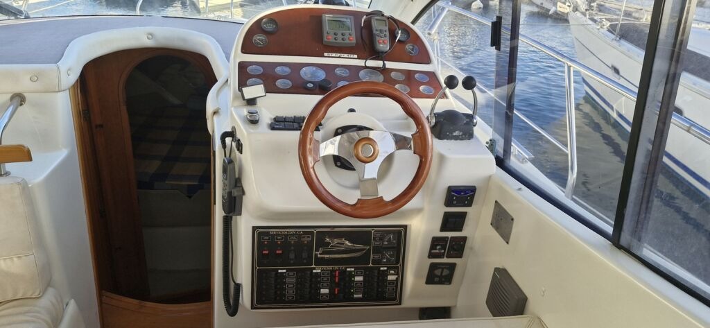st_boats_34_tableau_de_bord-1